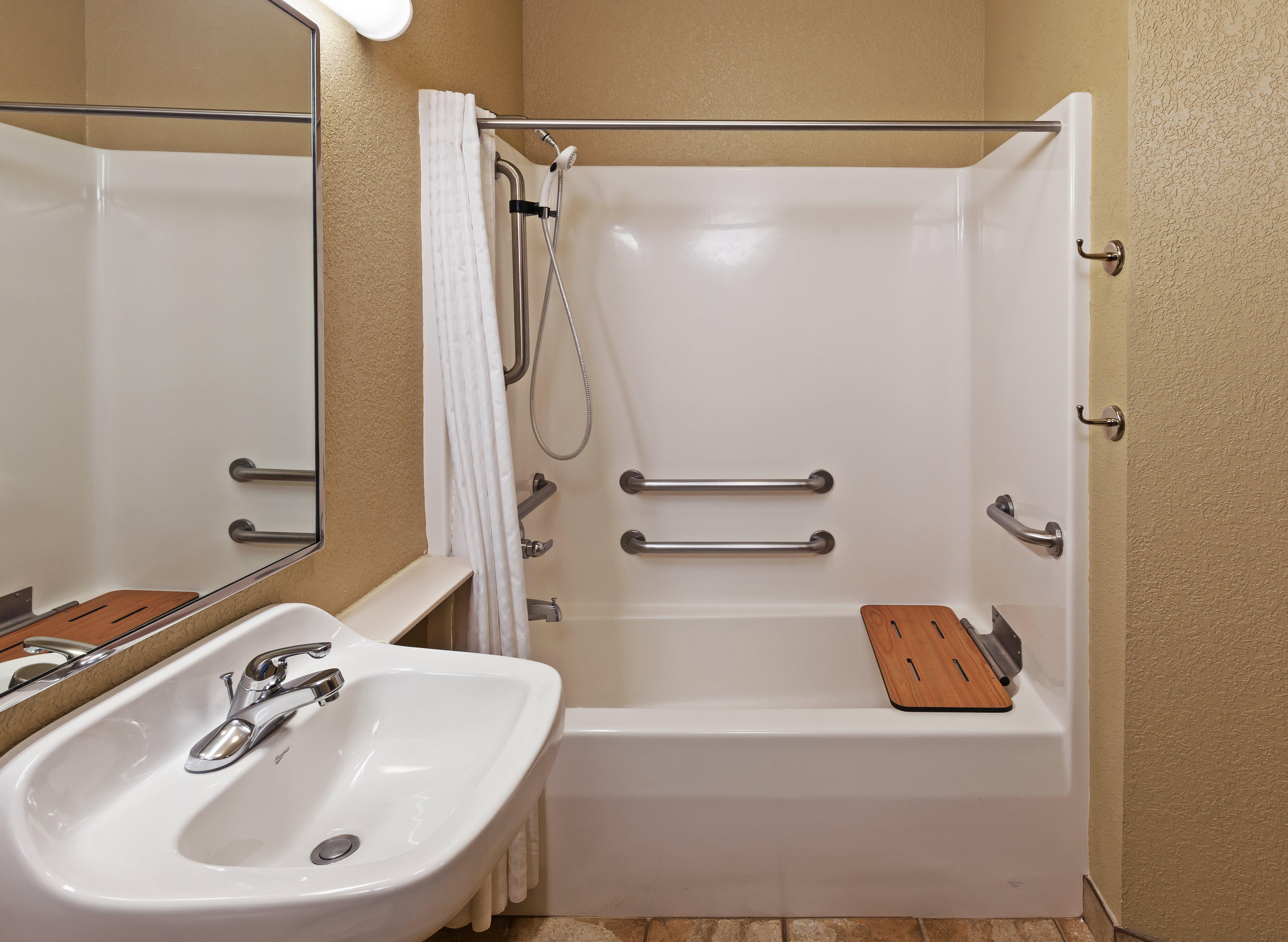 Candlewood By Ihg 2*